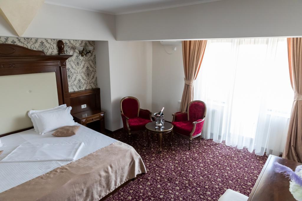 Hotel Giuliano Bragadiru Eksteriør billede
