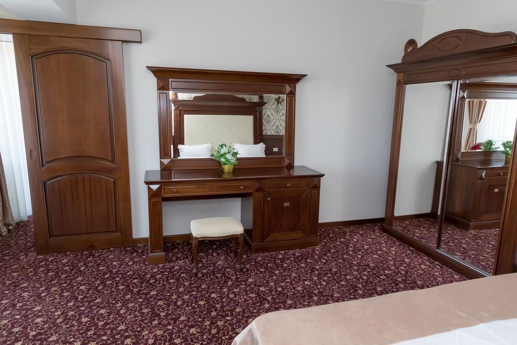 Hotel Giuliano Bragadiru Eksteriør billede