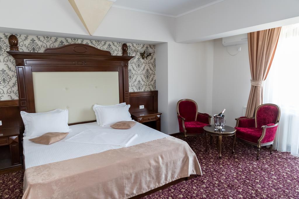 Hotel Giuliano Bragadiru Eksteriør billede